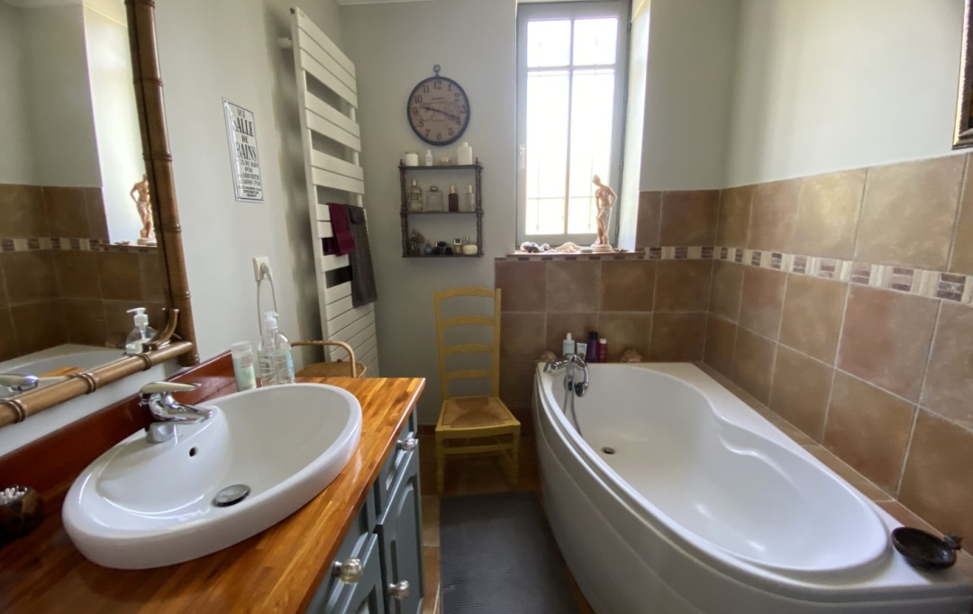 Annonces AMPLEPUIS : Maison / Villa | GRANDRIS (69870) | 315 m2 | 750 000 &euro; 
